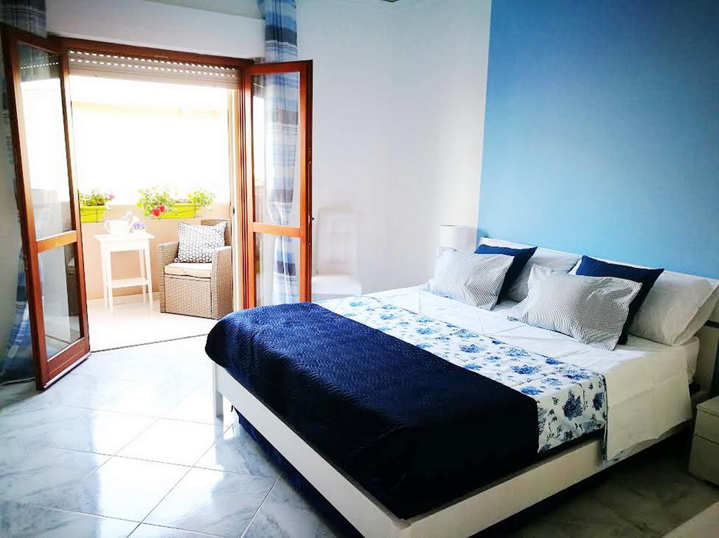 Acquamarina With Terrace Apartment